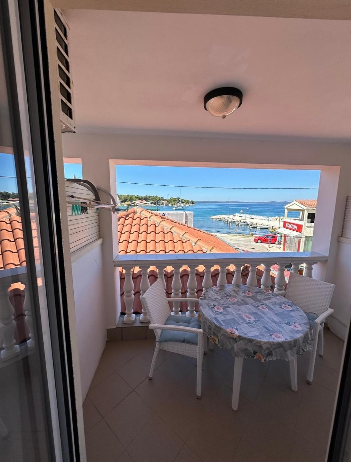 Apartment And Rooms Sidro Petrcane Εξωτερικό φωτογραφία