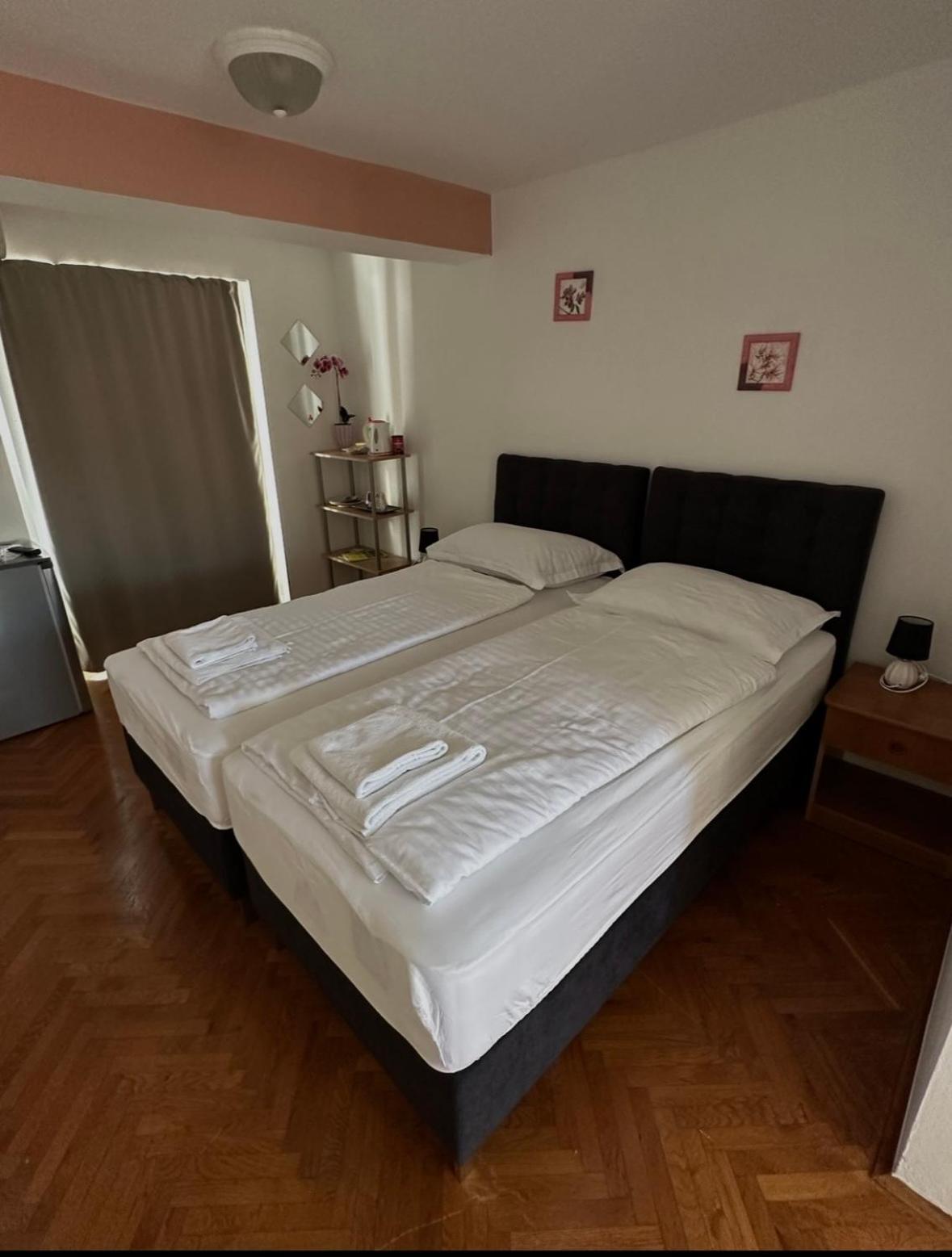 Apartment And Rooms Sidro Petrcane Εξωτερικό φωτογραφία